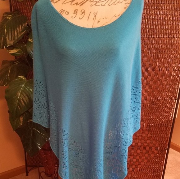 Shawl - Picture 1 of 2